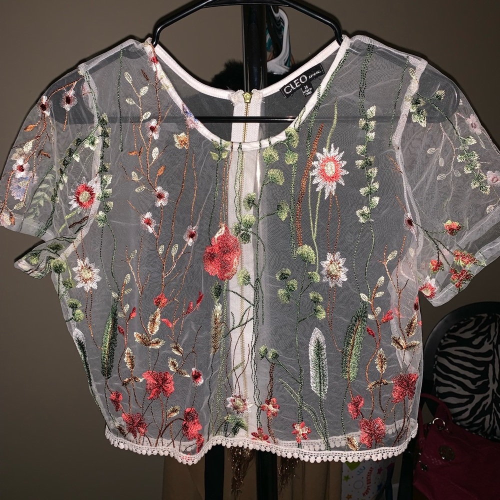 Shear Fancy Top - Picture 3 of 3